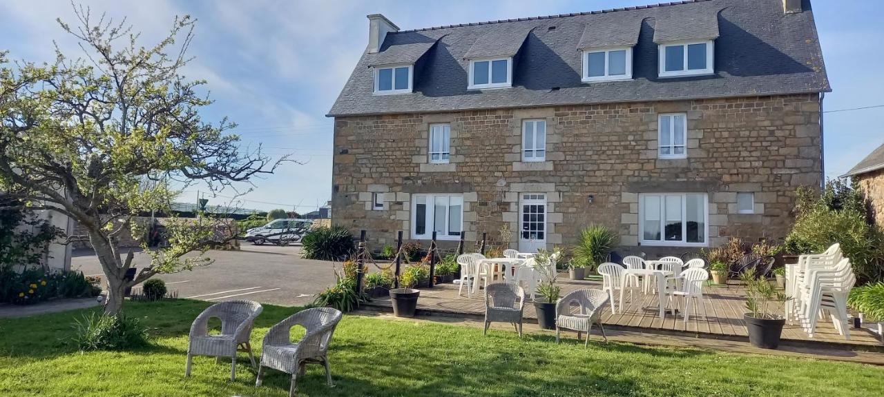 Le Relais De Launay Ploubazlanec Eksteriør billede