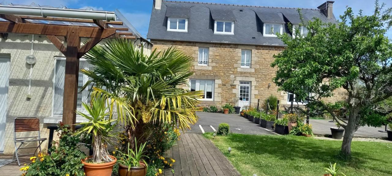 Le Relais De Launay Ploubazlanec Eksteriør billede