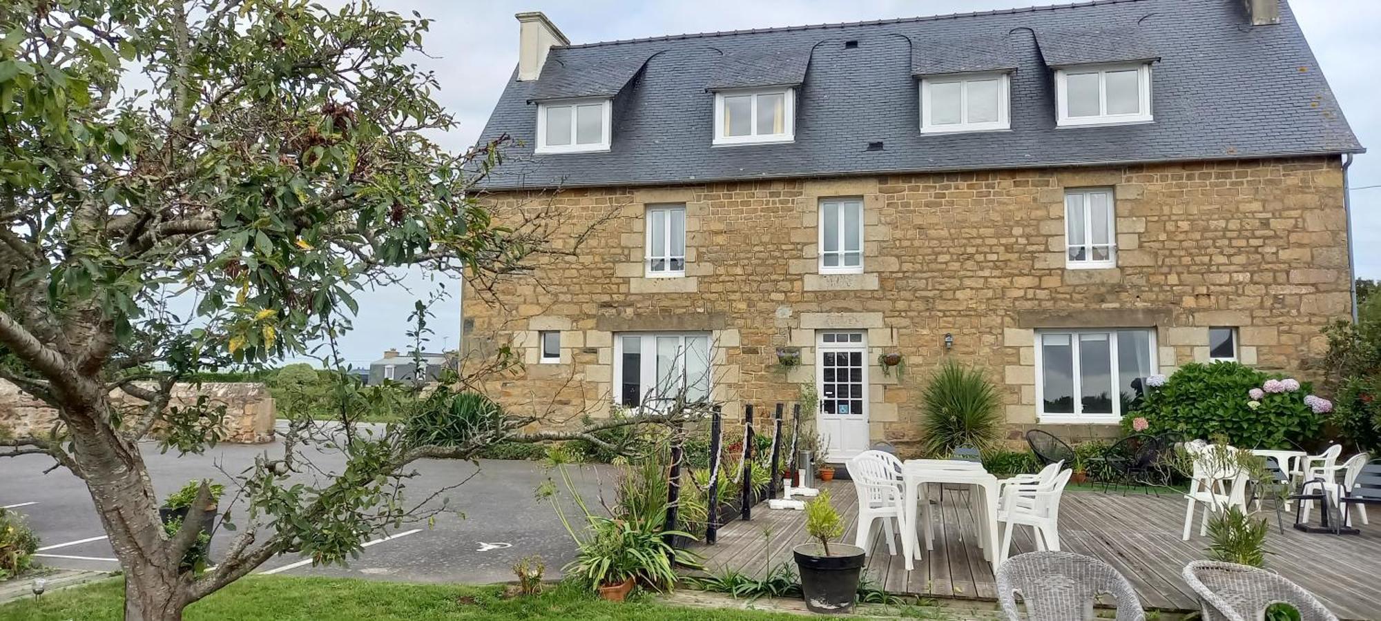 Le Relais De Launay Ploubazlanec Eksteriør billede